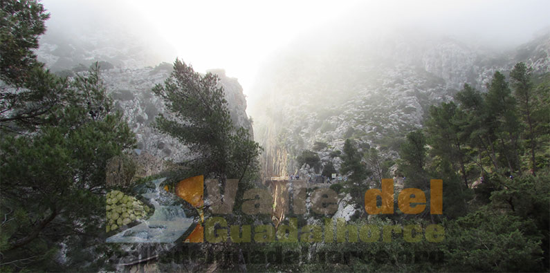 niebla en la primera parte del Caminito del Rey