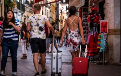 La prostitución de los pueblos al servicio del turismo