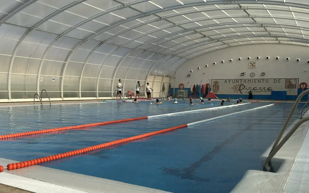 Apertura de la piscina climatizada de Pizarra