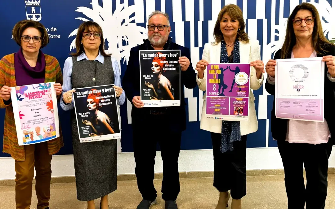 Medalla de Oro para siete mujeres de Alhaurín de la Torre