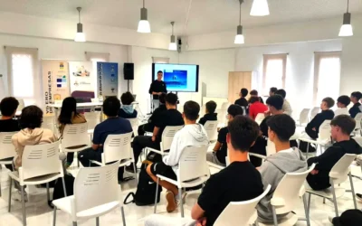 Alumnos del IES Galileo conocen el Vivero de Empresas Municipal